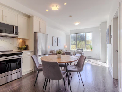 309-9983 E Barnston Drive - 5