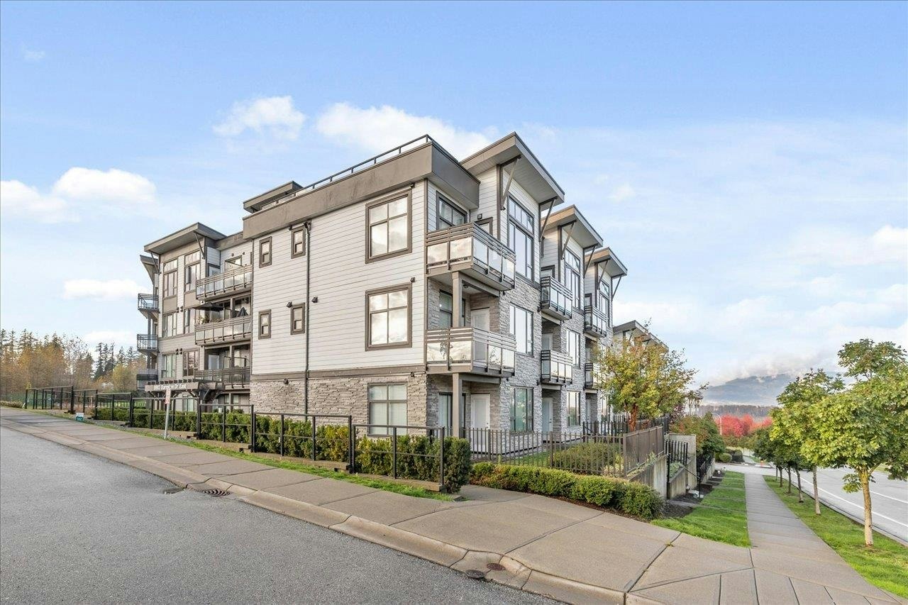 309-9983 E Barnston Drive, Surrey, BC, V4N 6T3 - 33