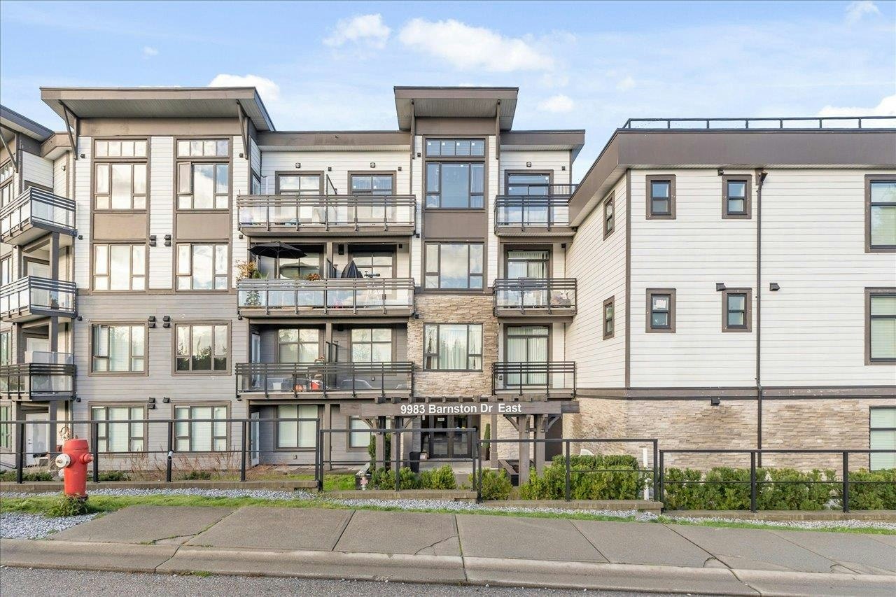 309-9983 E Barnston Drive, Surrey, BC, V4N 6T3 - 32