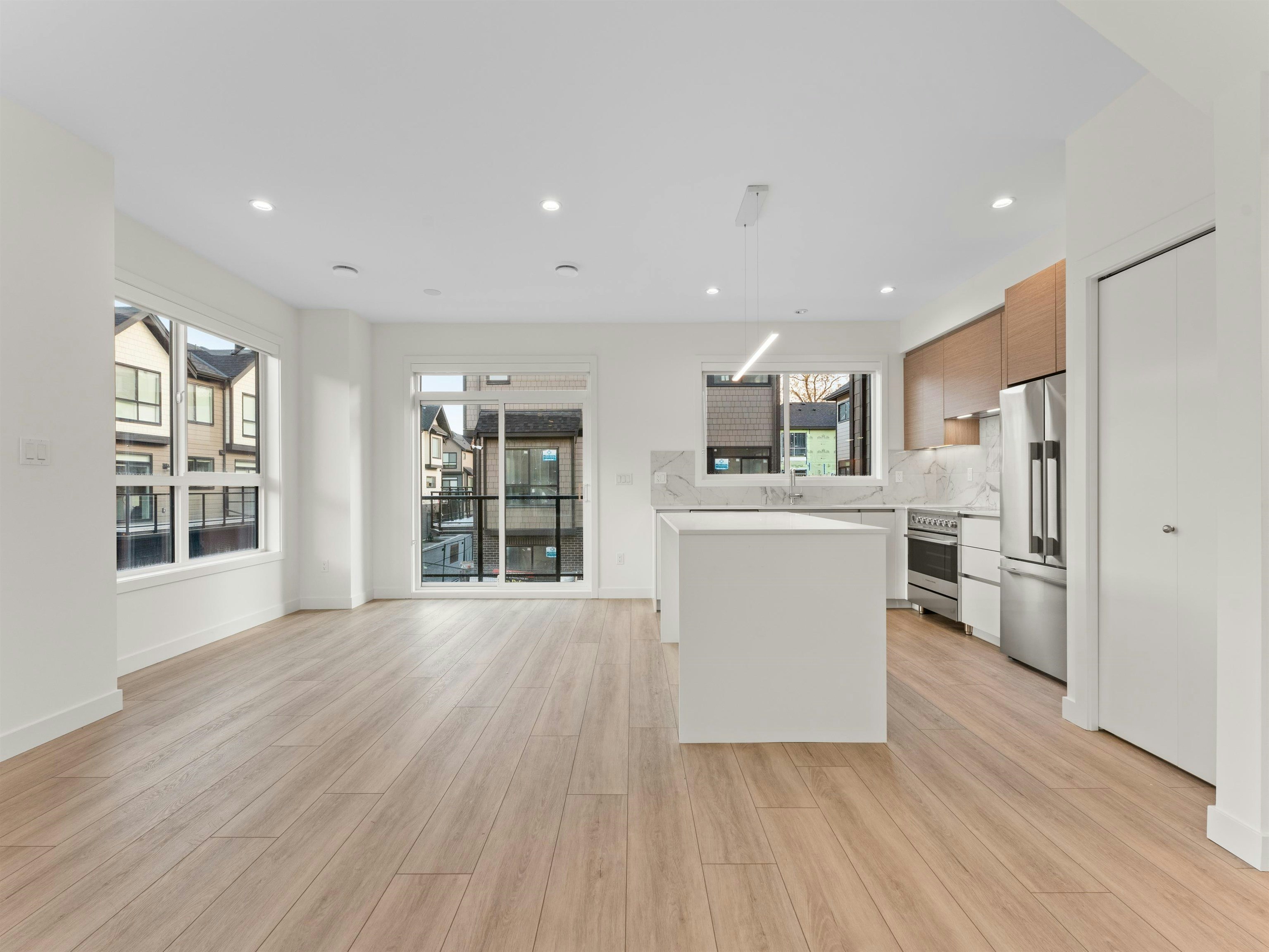 27-4337 Boundary Road - 2