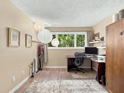 1063 Heritage Boulevard - 5
