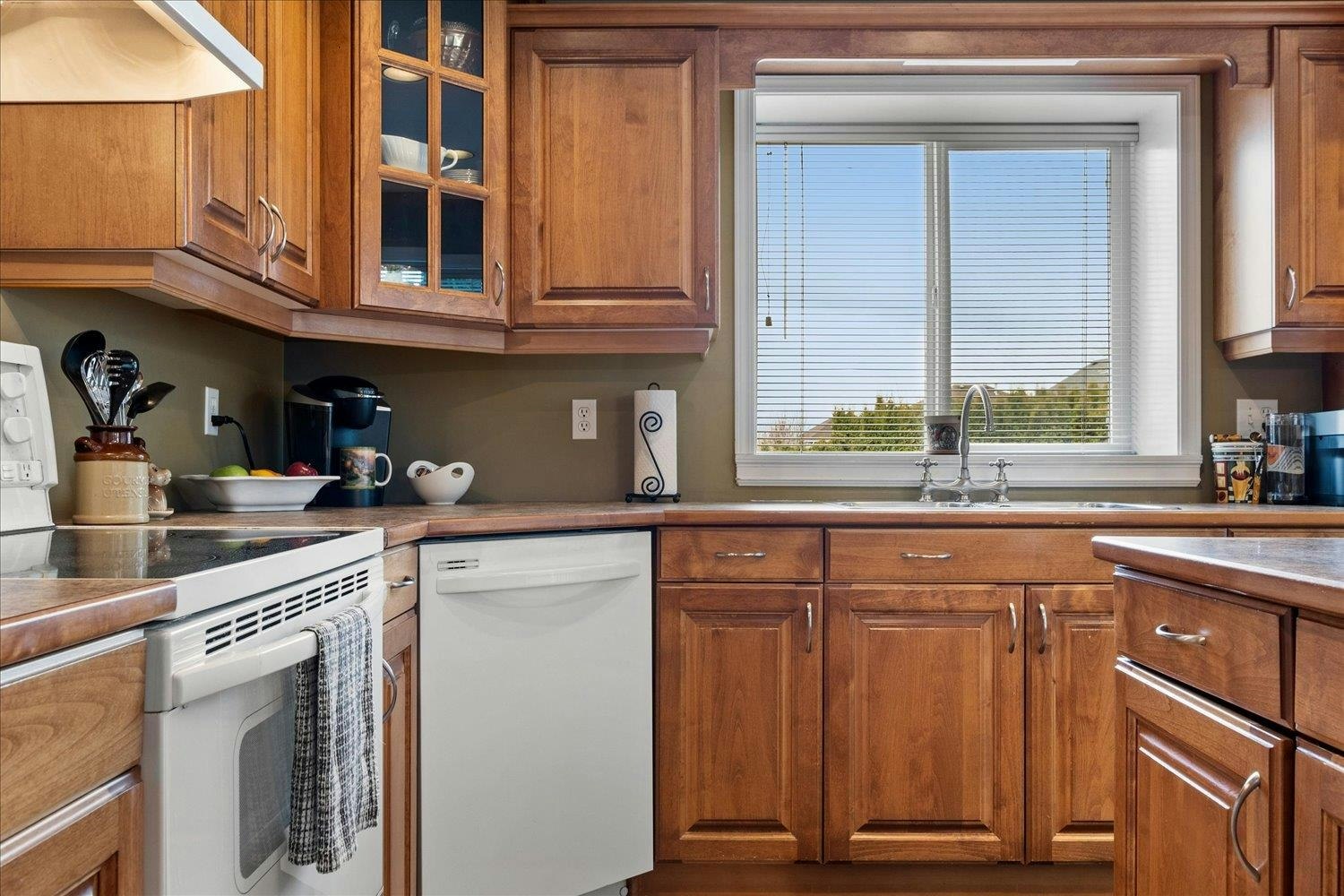 46514 Lear Drive, Chilliwack, BC, V2R 5P6 - 8