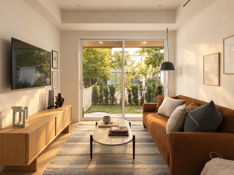 2-2063 E 13th Avenue, Vancouver, BC, V5N 2C5