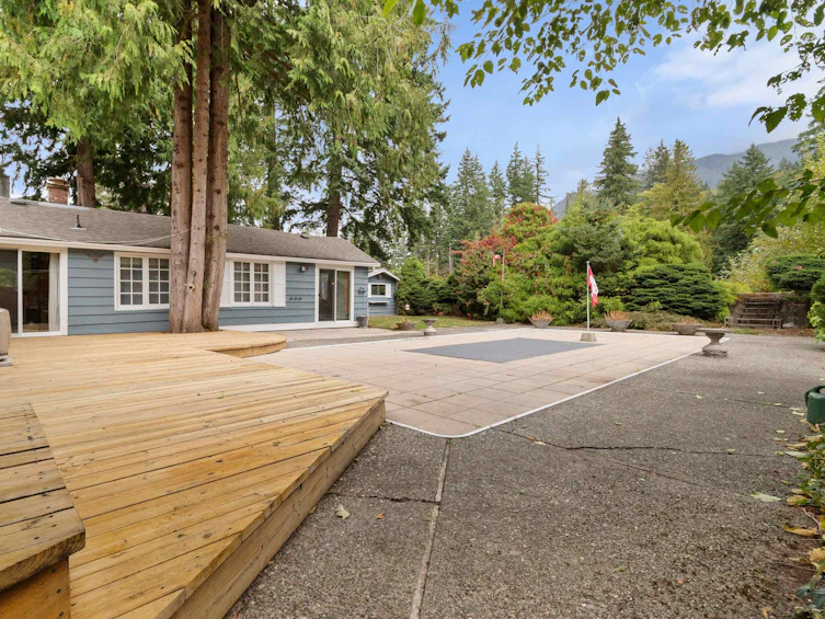 555 Glenaire Drive, Hope, BC, V0X 1L4 - 4
