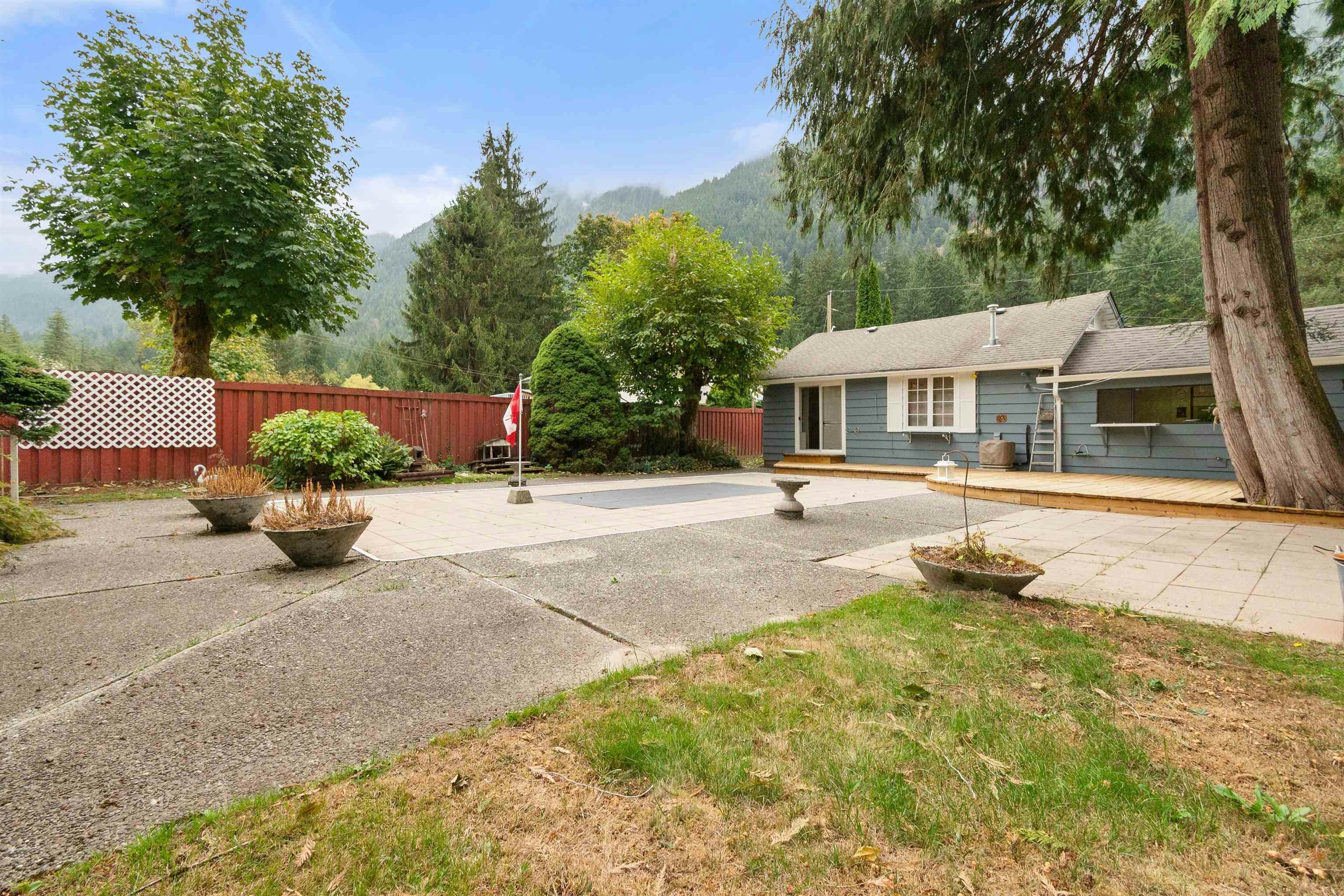 555 Glenaire Drive, Hope, BC, V0X 1L4 - 7