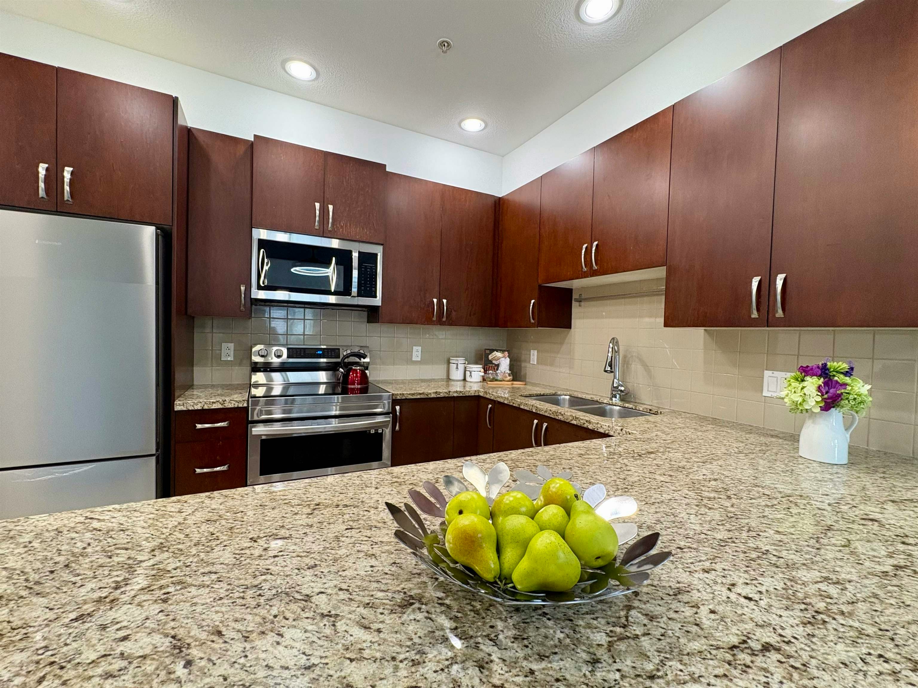 112-10237 133 Street, Surrey, BC, V3T 0C6