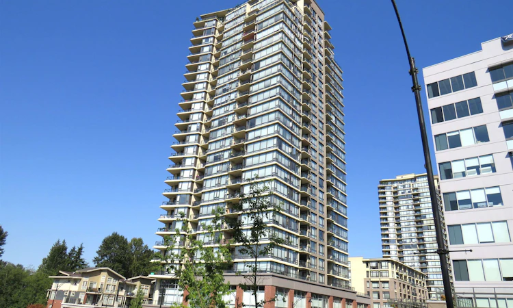 2102-400 Capilano Road