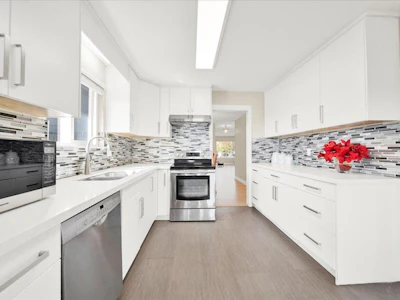 604 E 54th Avenue - 4