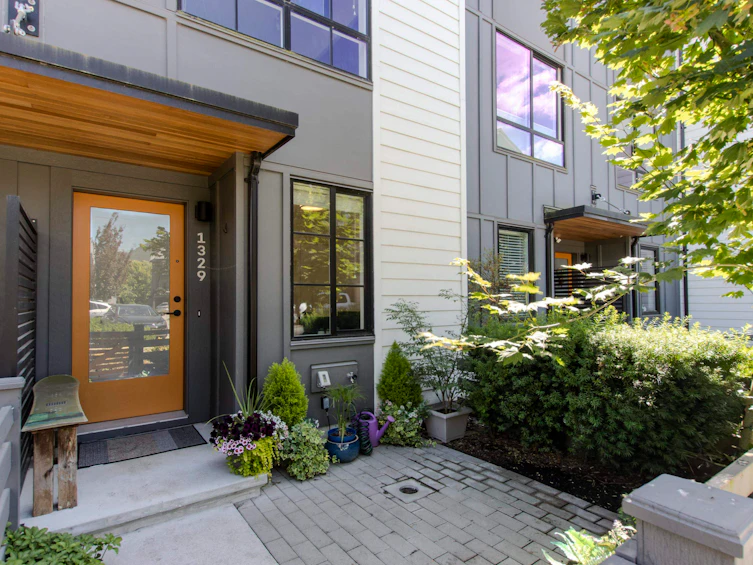 1329 Halyard Place, Squamish, BC, V8B 2A1 - 24