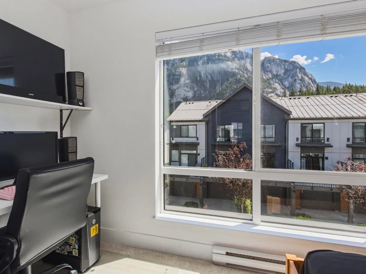 1329 Halyard Place, Squamish, BC, V8B 2A1 - 15