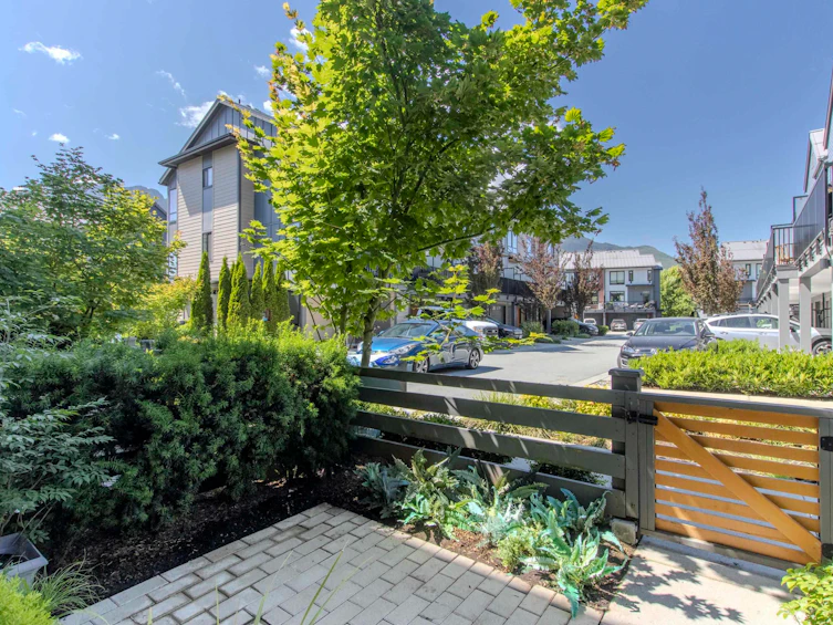 1329 Halyard Place, Squamish, BC, V8B 2A1 - 23