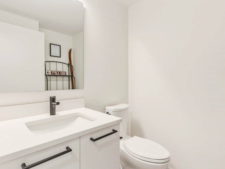 1329 Halyard Place, Squamish, BC, V8B 2A1 - 20
