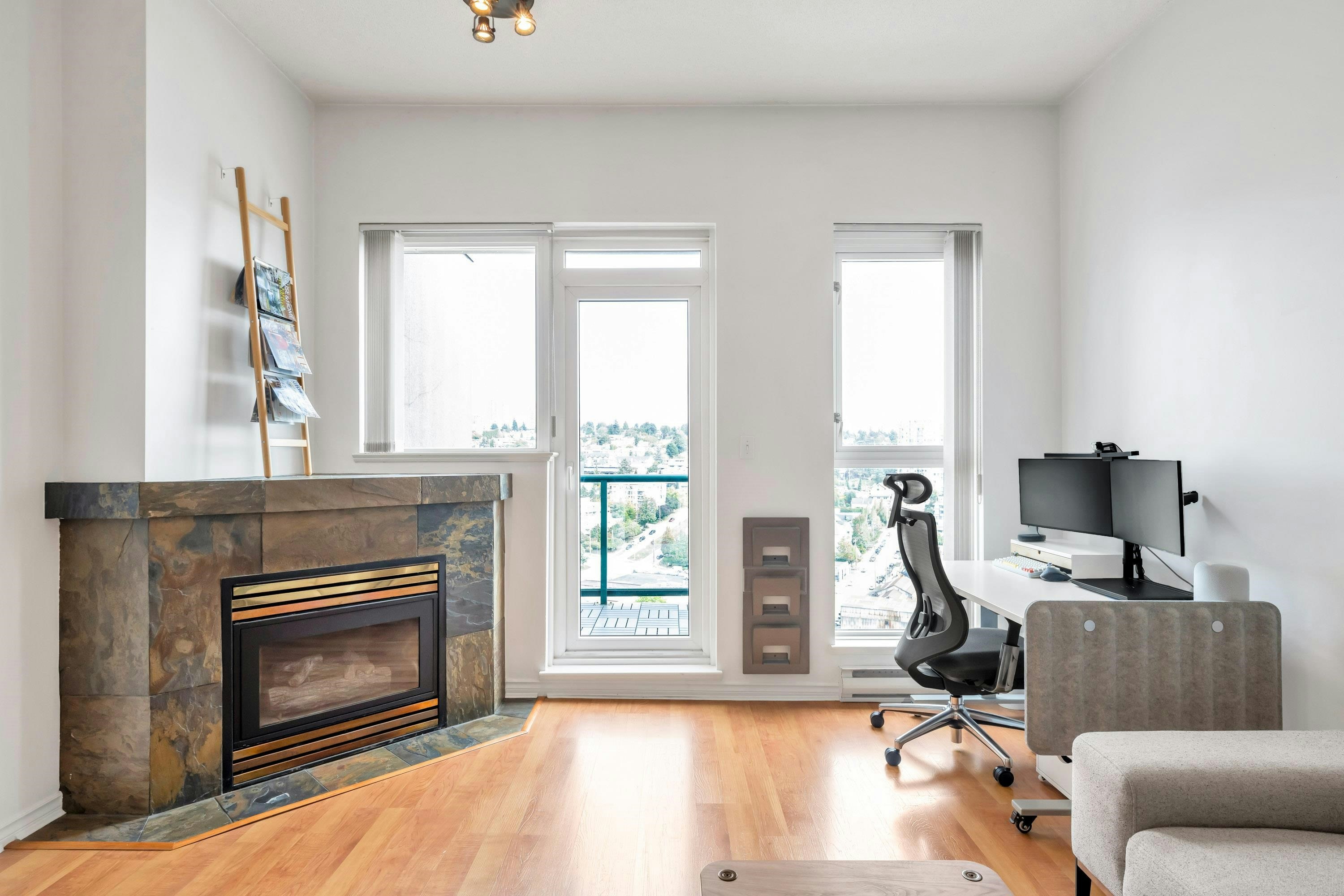 2205-10 Laguna Court - 4