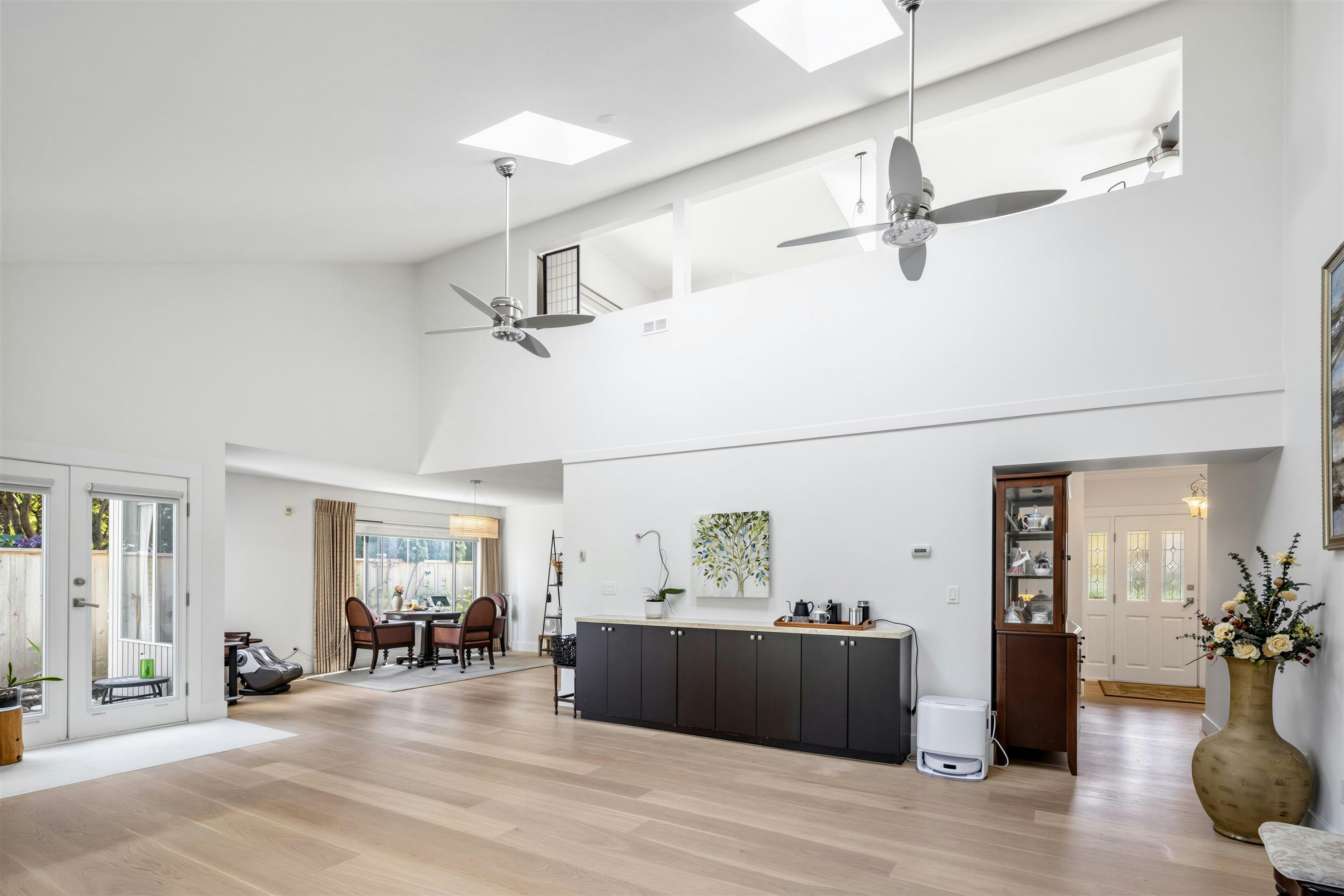 880 164a Street - 3