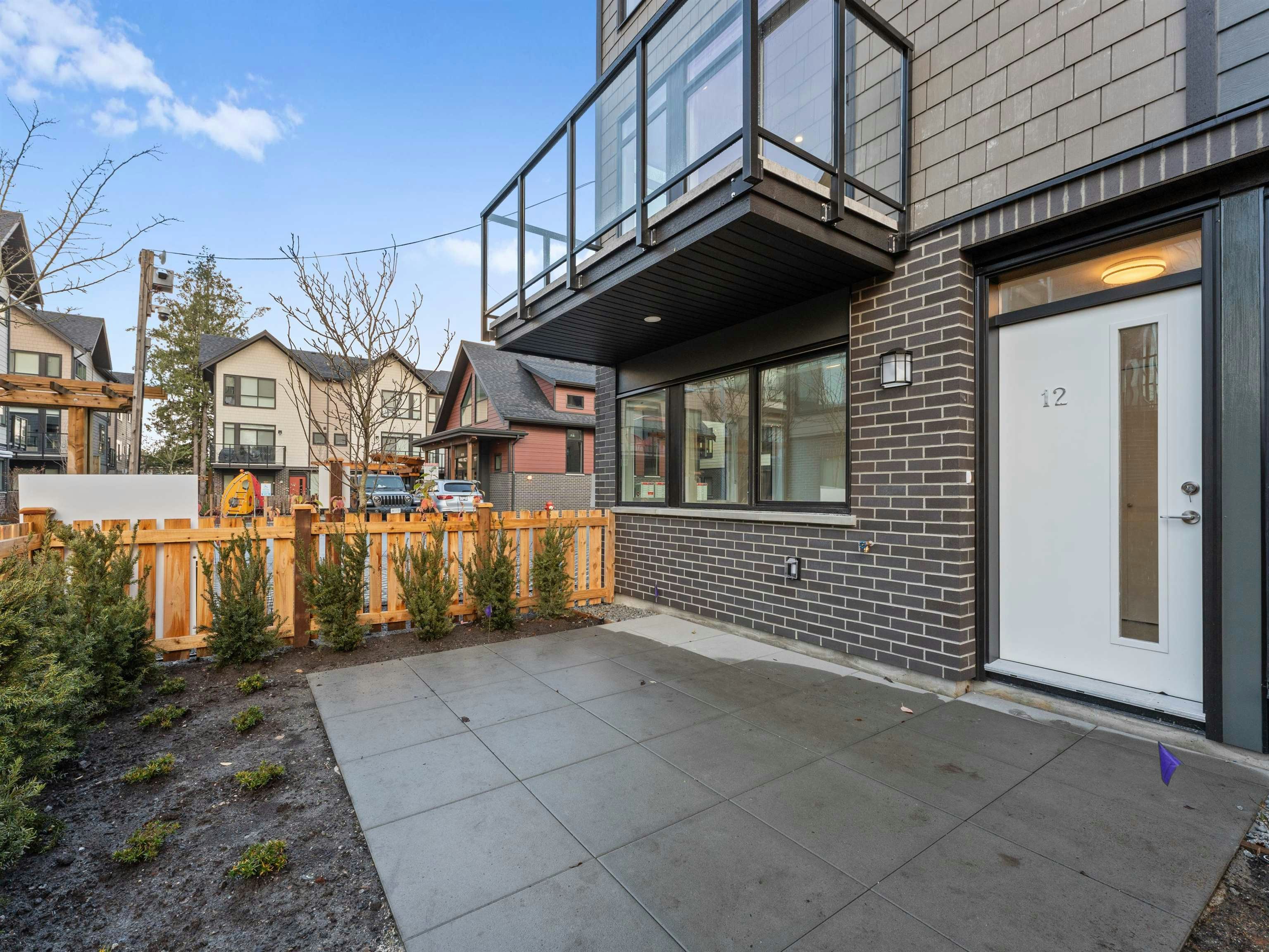 18-4337 Boundary Road, New Westminster, BC, V6V 1S8 - 4