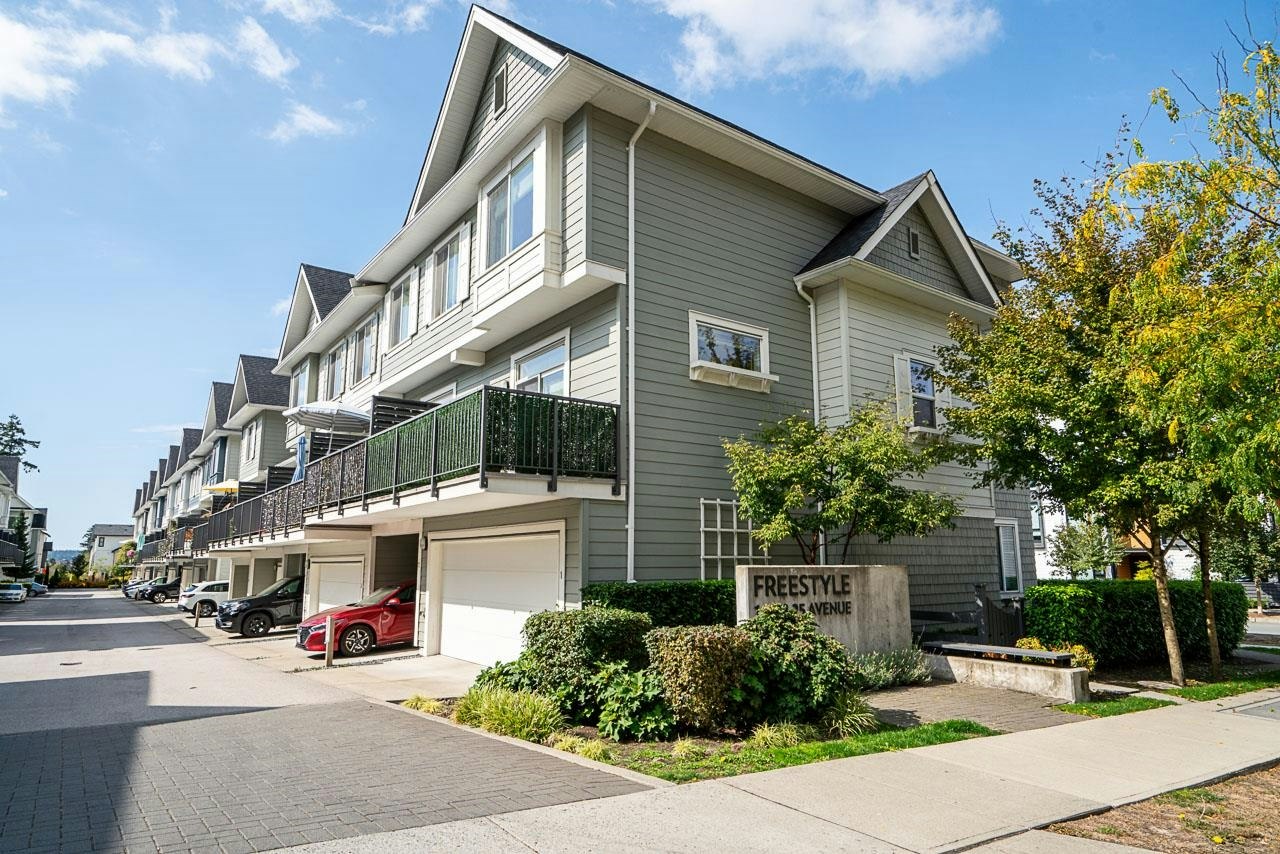73-16678 25 Avenue, Surrey, BC, V3Z 0Z2