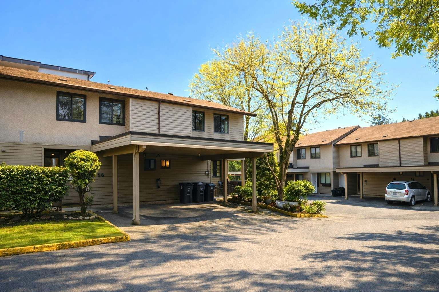 55-9955 140 Street, Surrey, BC, V3T 4M4