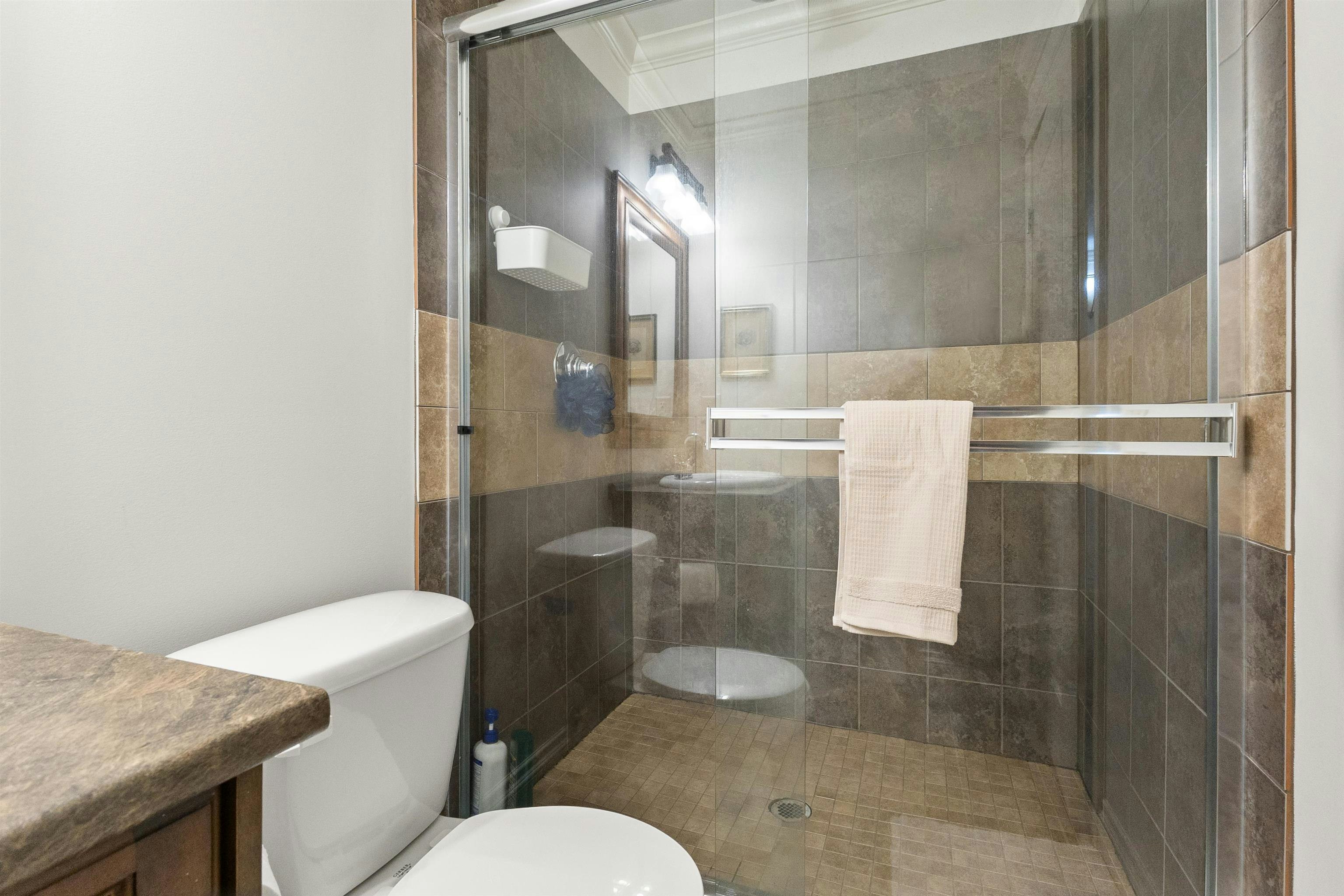 56-3800 Golf Course Drive, Abbotsford, BC, V3G 0A7 - 37