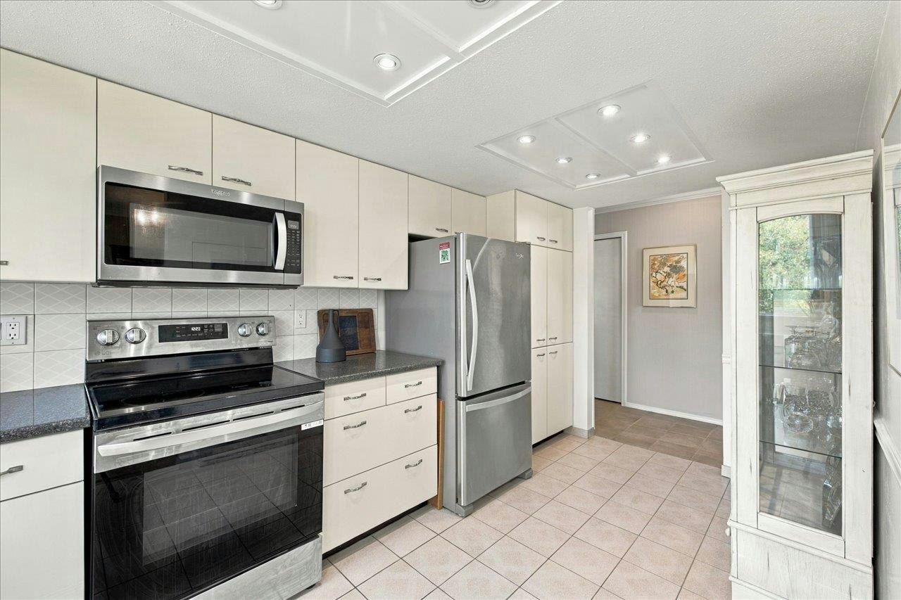 402-995 Roche Point Drive, North Vancouver, BC, V7H 2X4 - 16