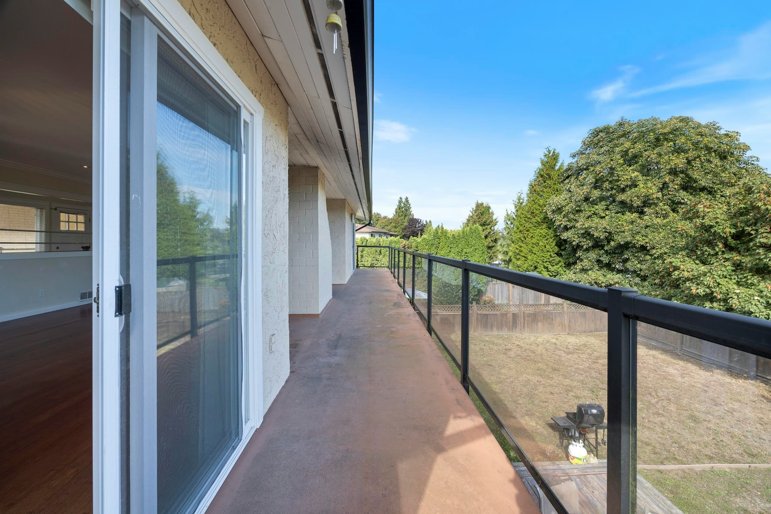 8200 Burnfield Crescent, Burnaby, BC, V5E 3W7 - 34