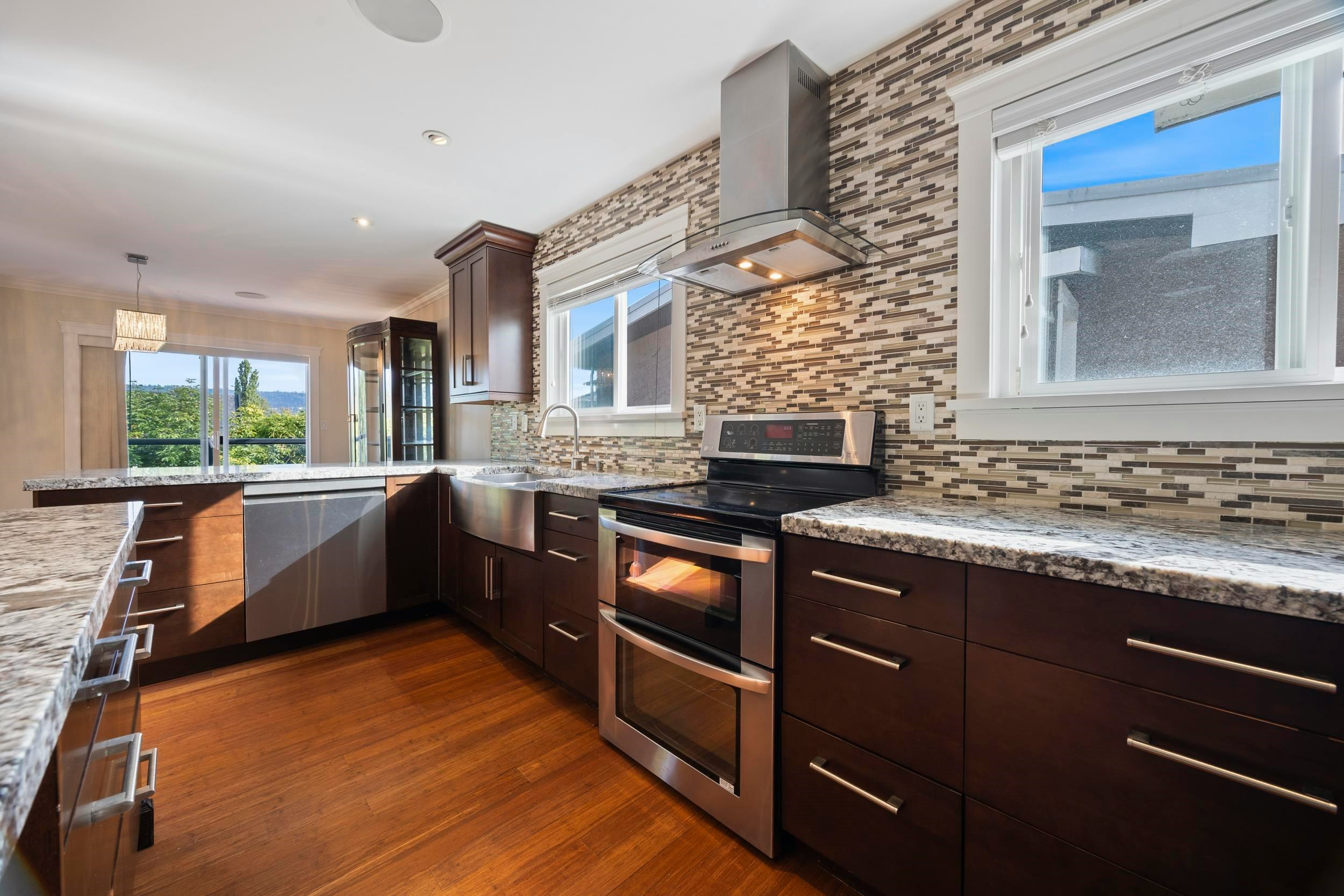 8200 Burnfield Crescent, Burnaby, BC, V5E 3W7 - 15