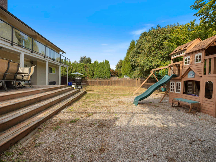 8200 Burnfield Crescent, Burnaby, BC, V5E 3W7 - 40