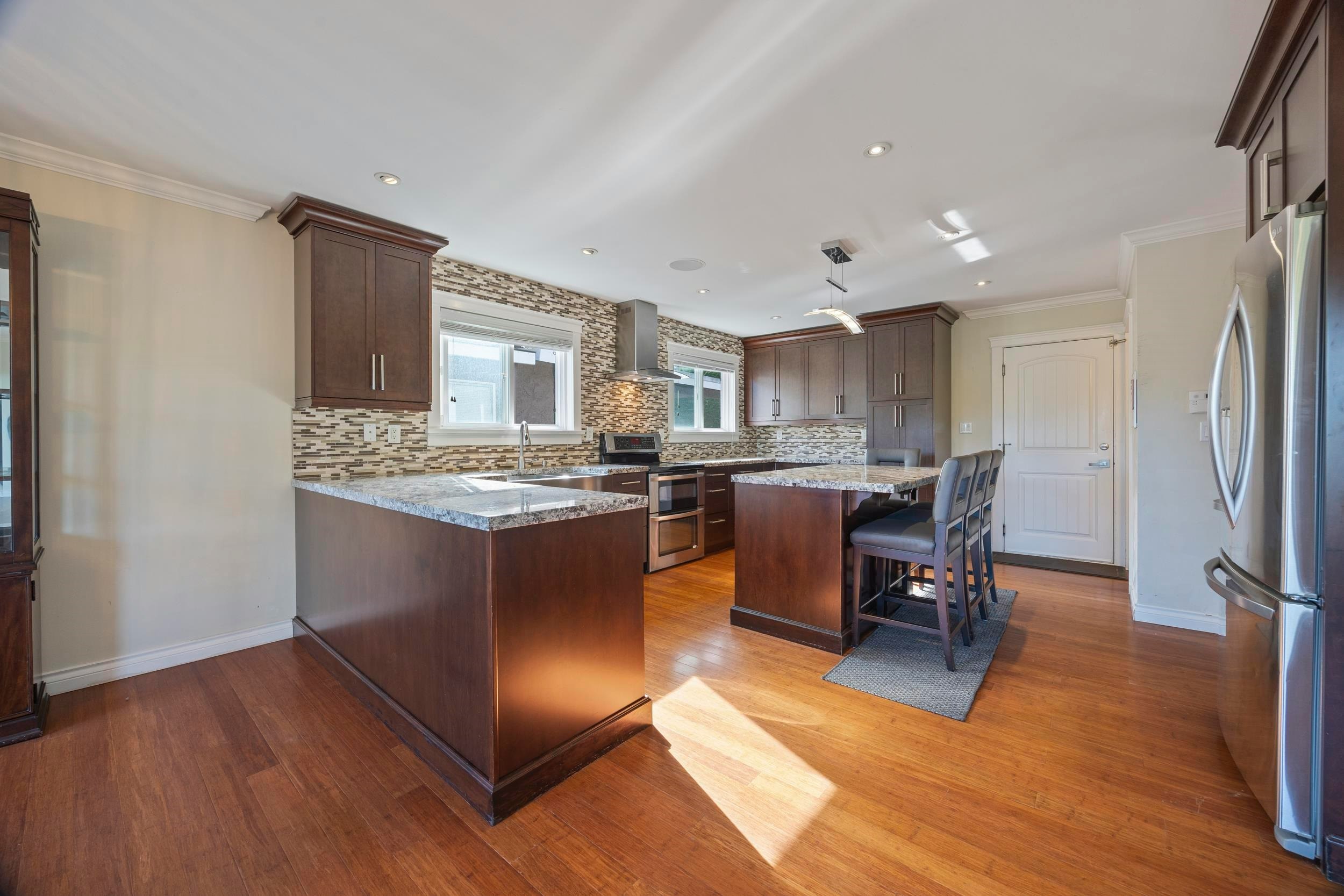 8200 Burnfield Crescent, Burnaby, BC, V5E 3W7 - 12