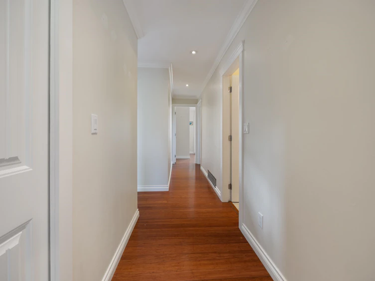 8200 Burnfield Crescent, Burnaby, BC, V5E 3W7 - 22