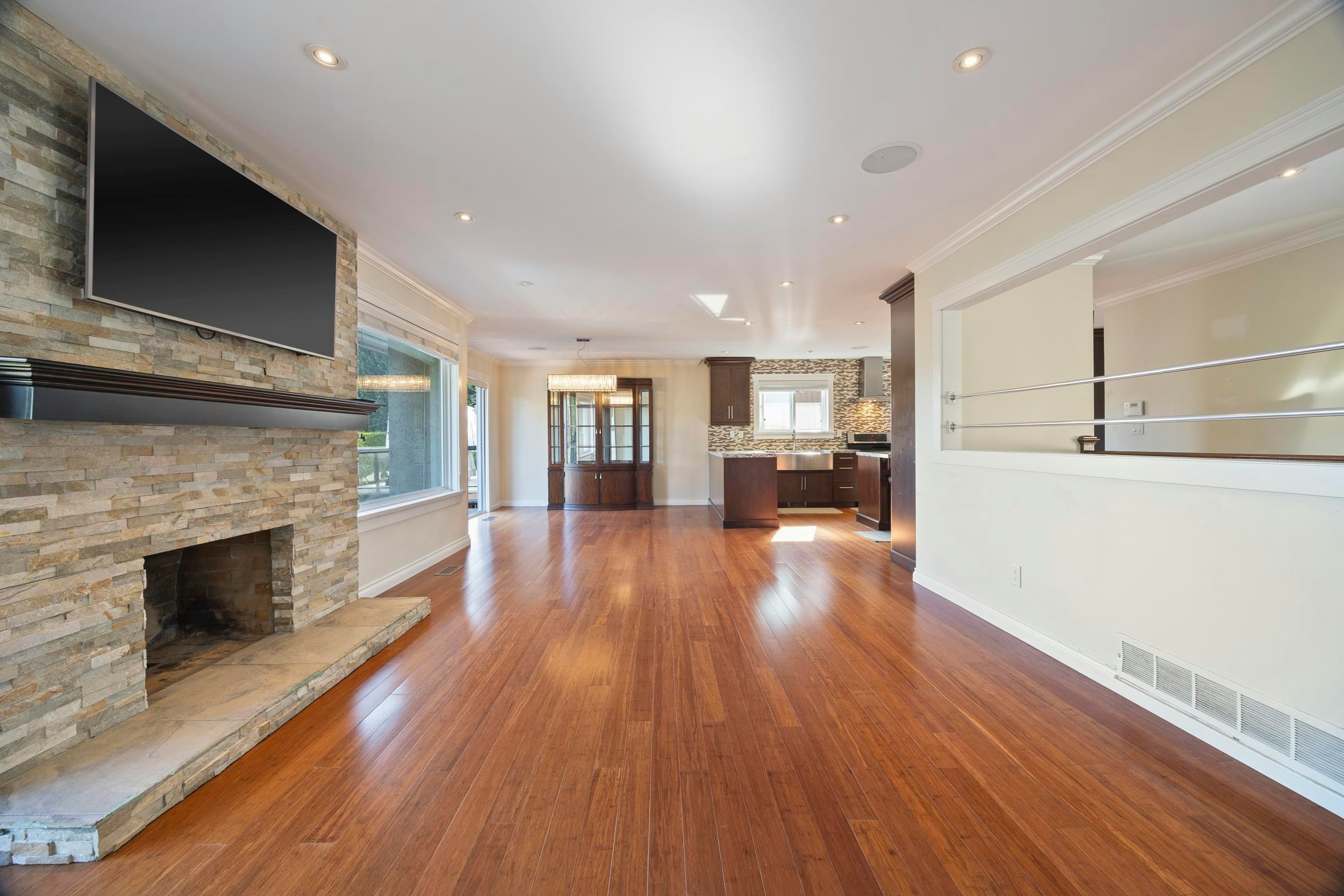 8200 Burnfield Crescent, Burnaby, BC, V5E 3W7 - 7
