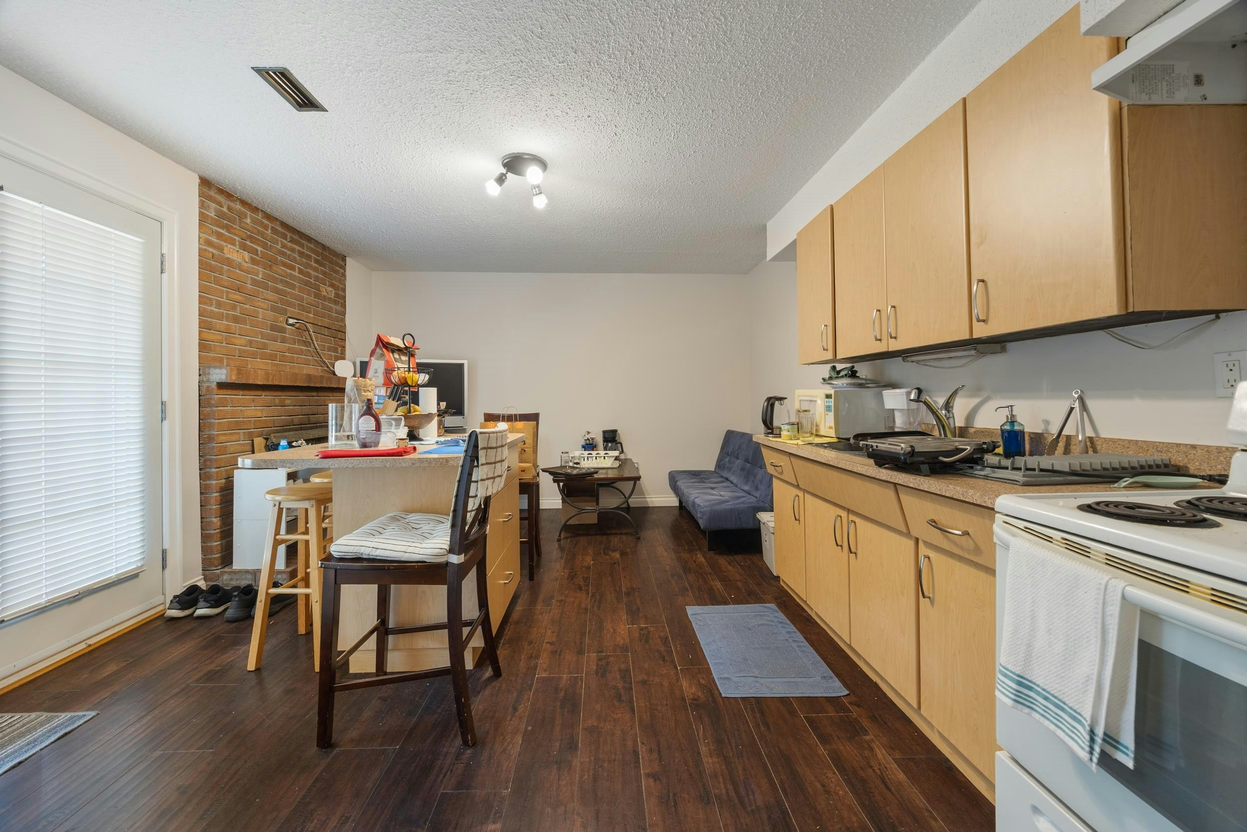 8200 Burnfield Crescent, Burnaby, BC, V5E 3W7 - 28