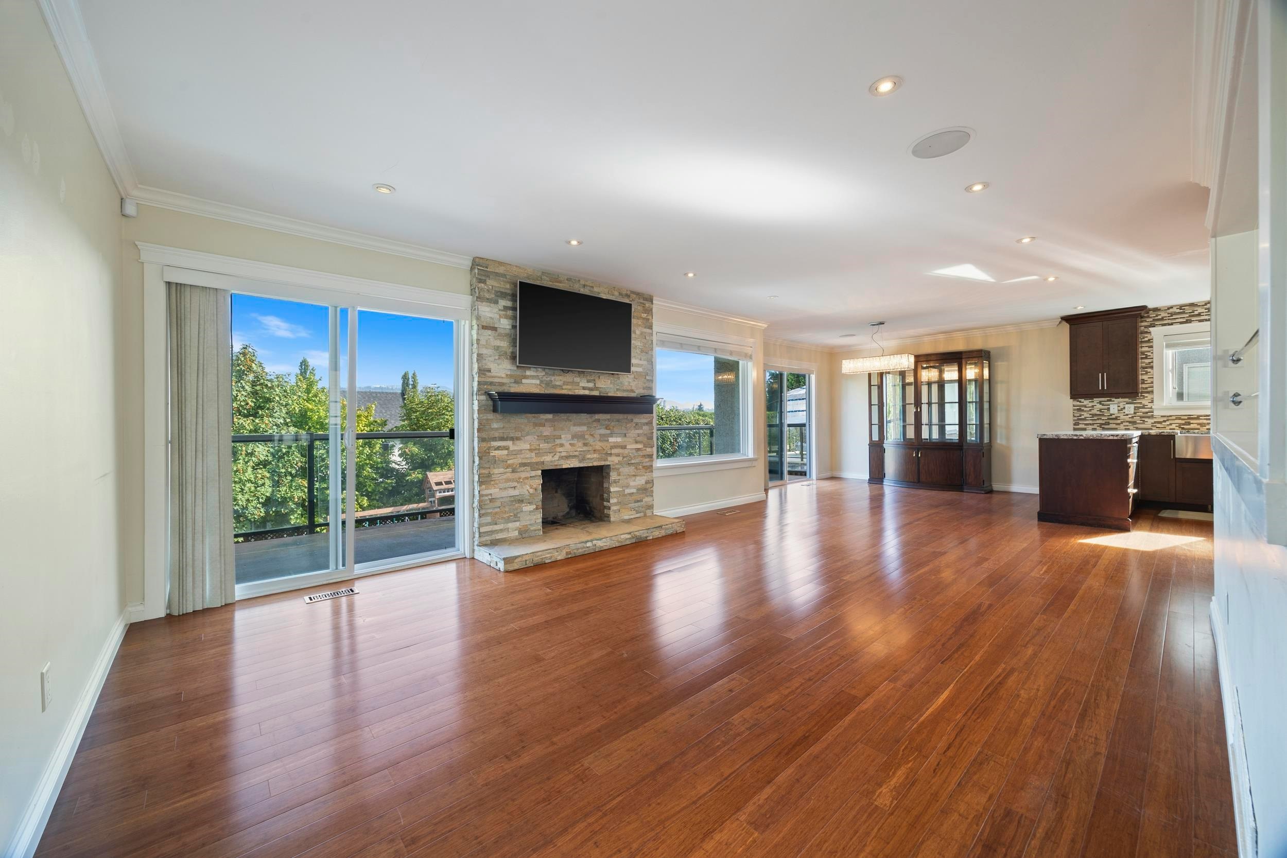8200 Burnfield Crescent, Burnaby, BC, V5E 3W7 - 6