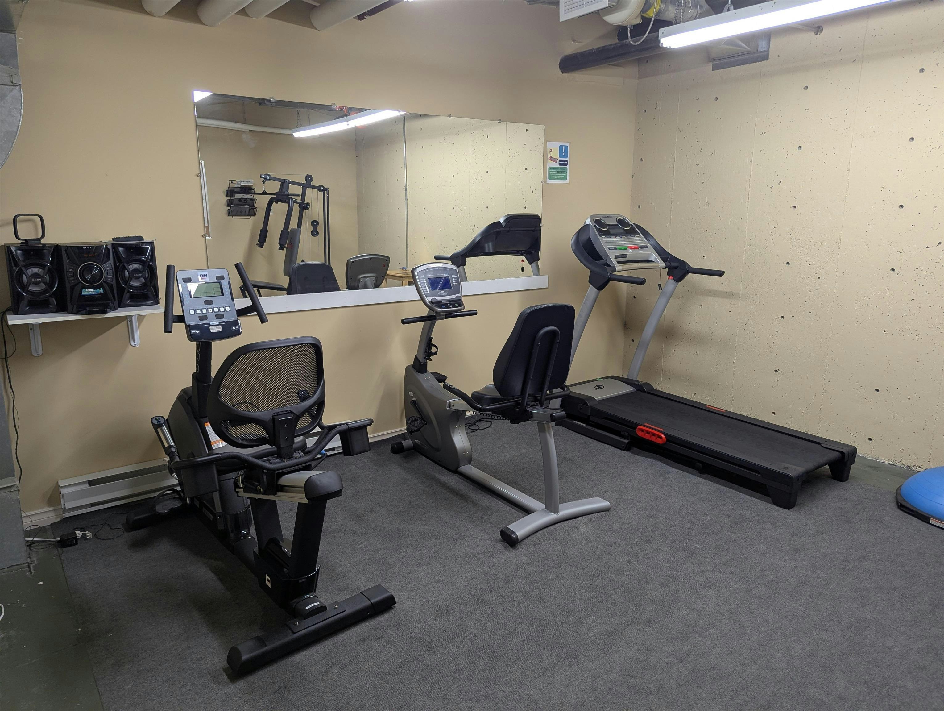 207-678 W Queens Road, North Vancouver, BC, V7N 2L3 - 28