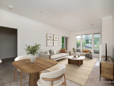 207-678 W Queens Road - 4