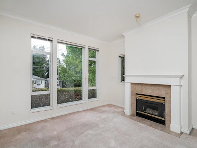 207-678 W Queens Road - 5