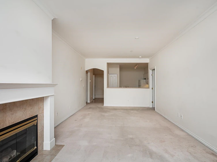 207-678 W Queens Road, North Vancouver, BC, V7N 2L3 - 7