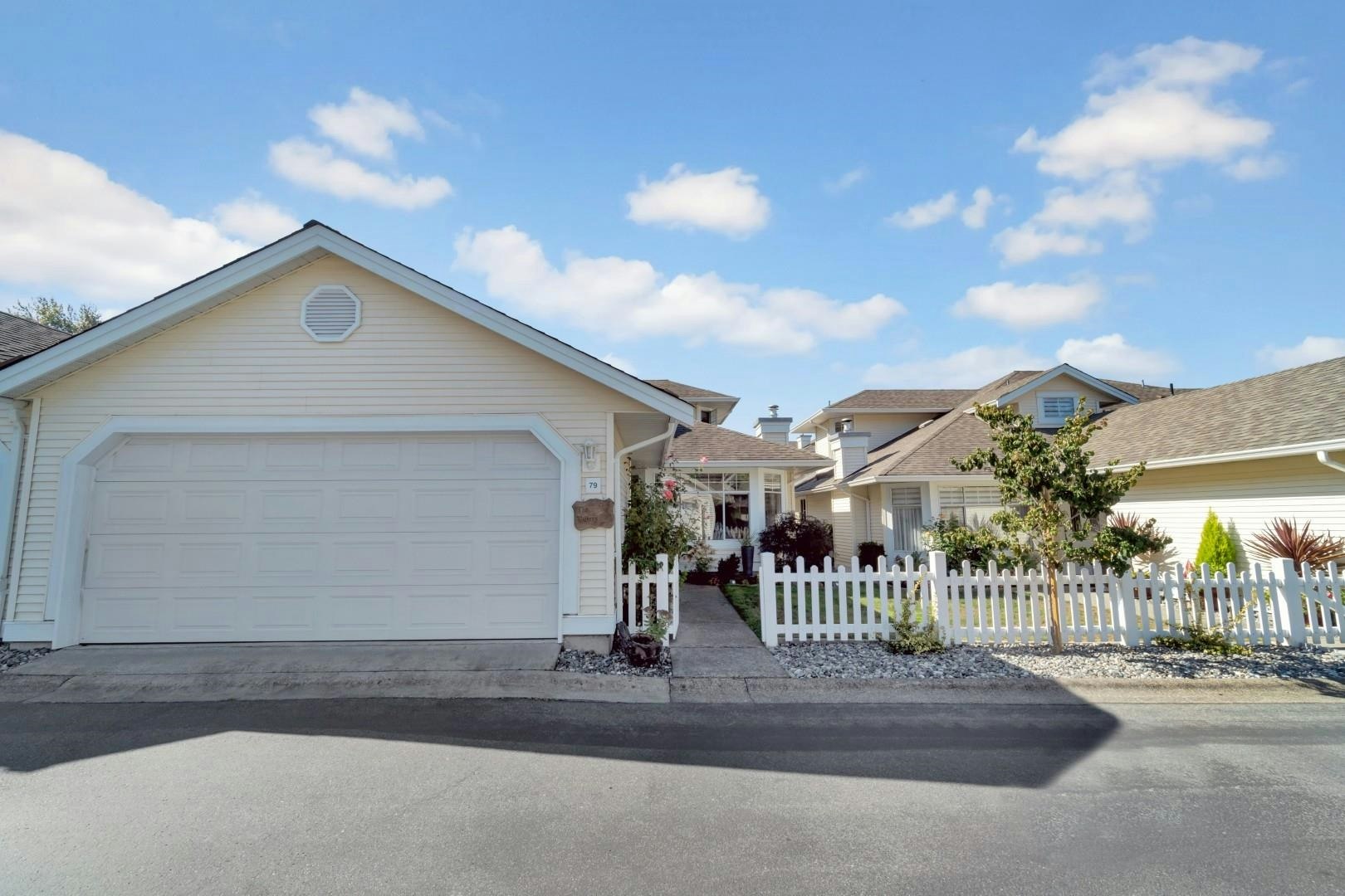 79-9208 208 Street, Langley, BC, V1M 2M9