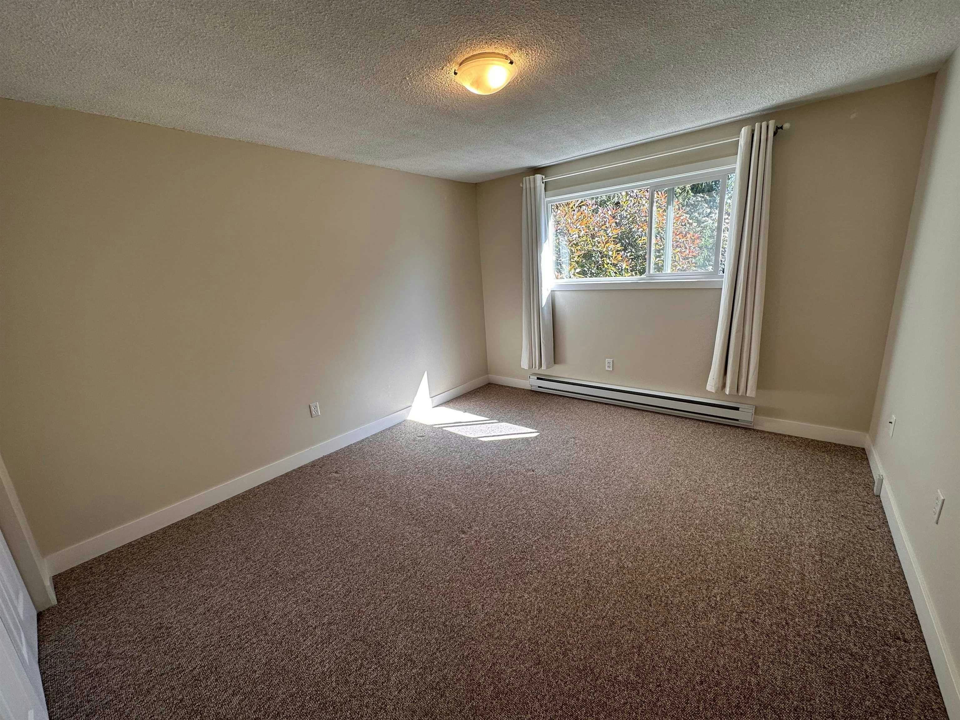 6473 Norwest Bay Road, Sechelt, BC, V7Z 0S1 - 14