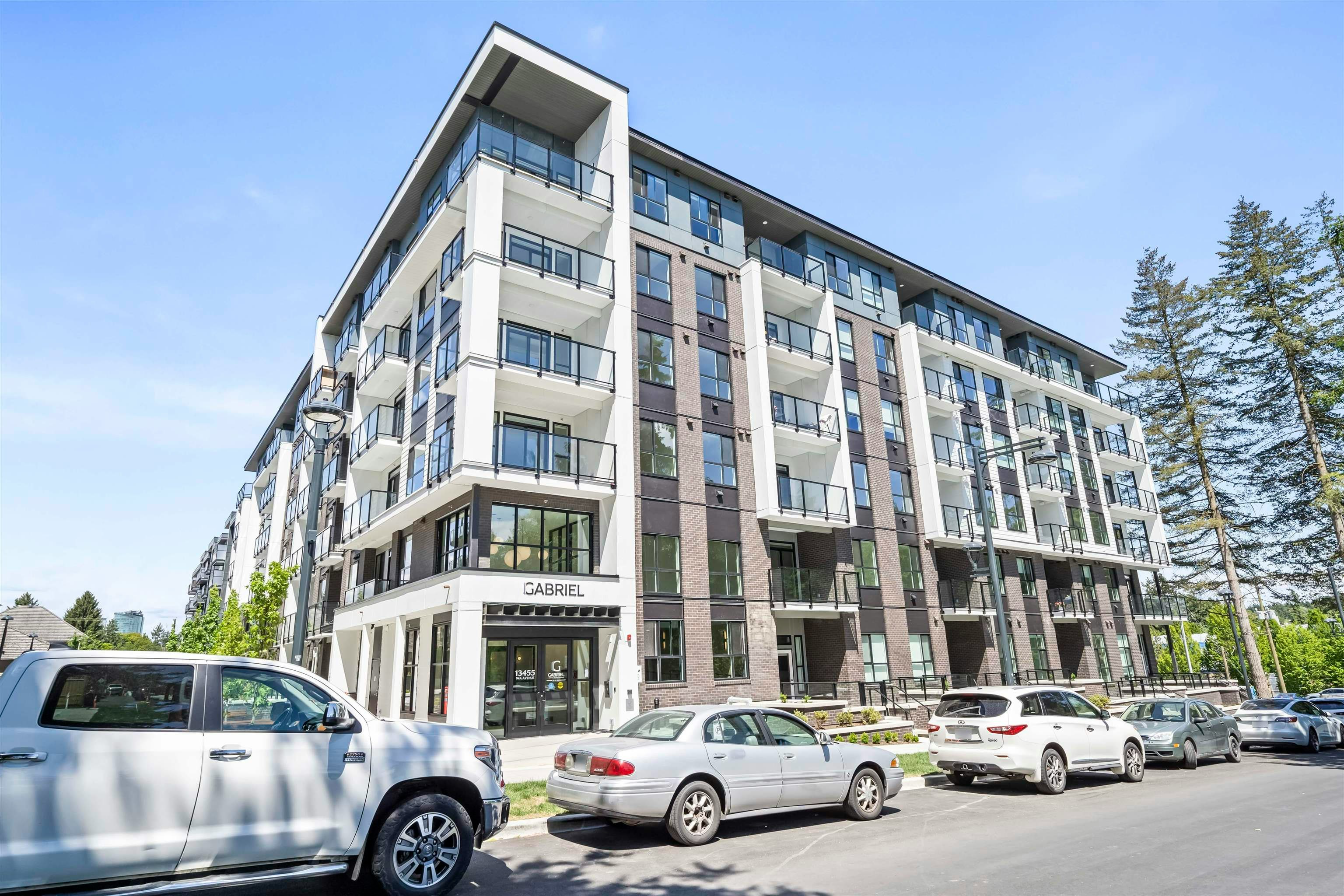 221-13455 94a Avenue, Surrey, BC, V3V 0H3