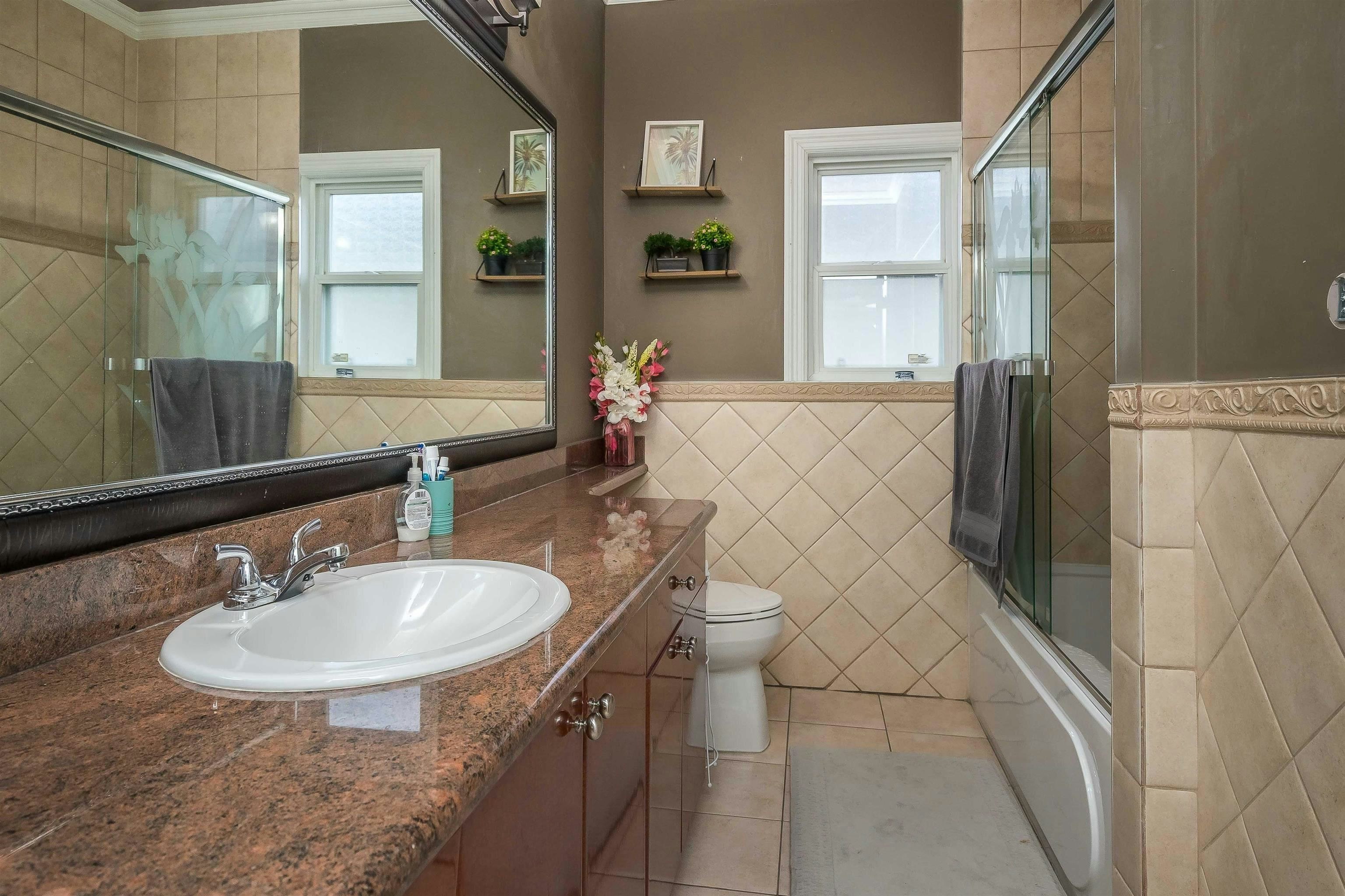 13027 68 Avenue, Surrey, BC, V3W 2E5 - 33