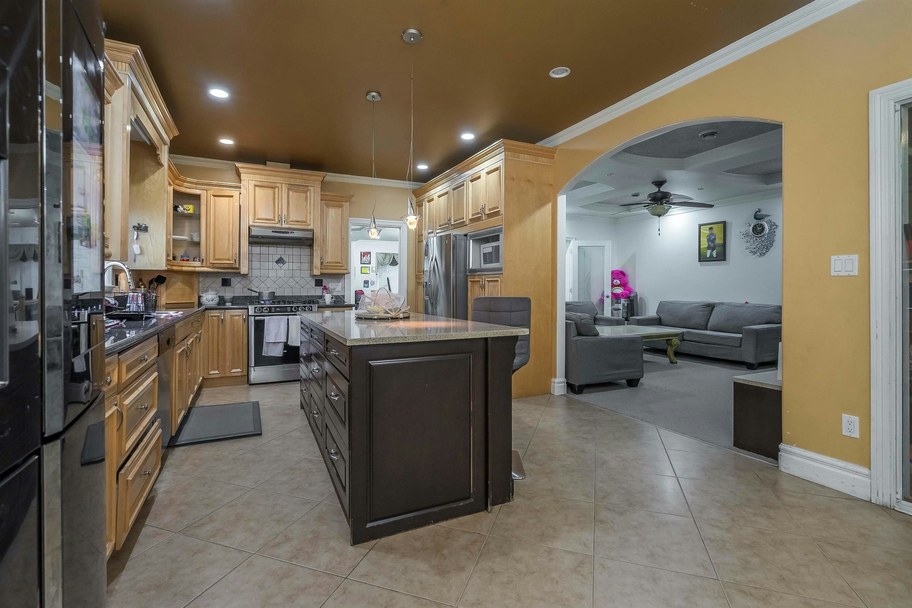 13027 68 Avenue, Surrey, BC, V3W 2E5 - 12