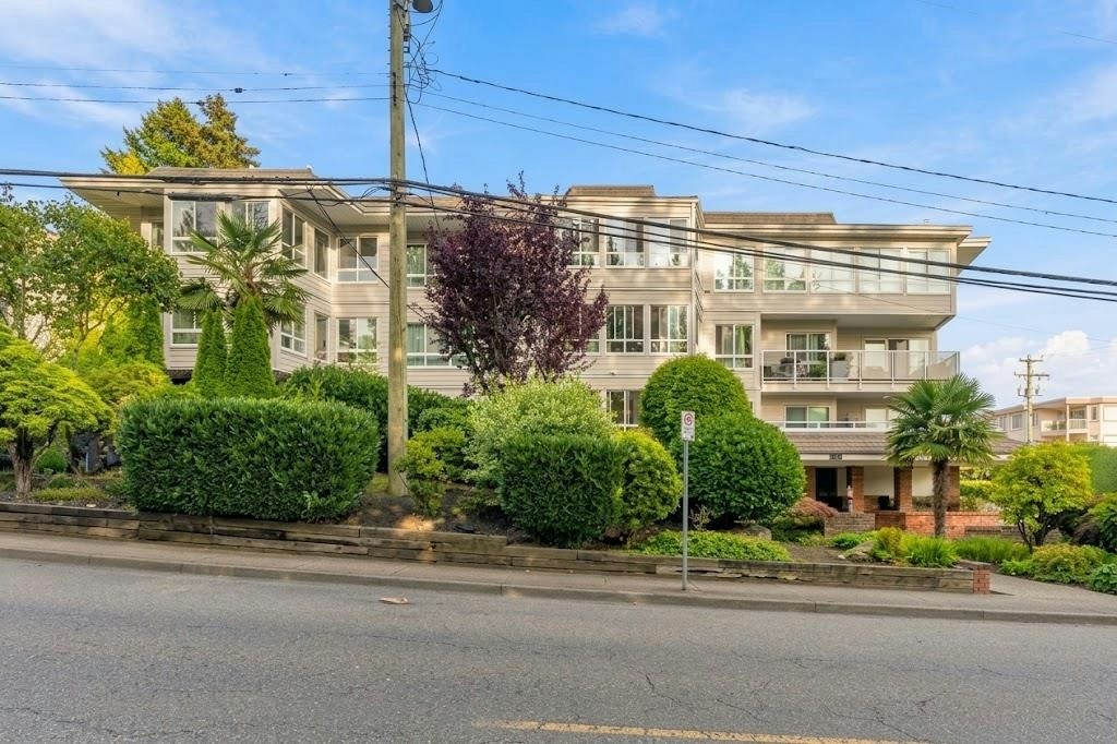 102-1322 Martin Street, Surrey, BC, V4B 3W5