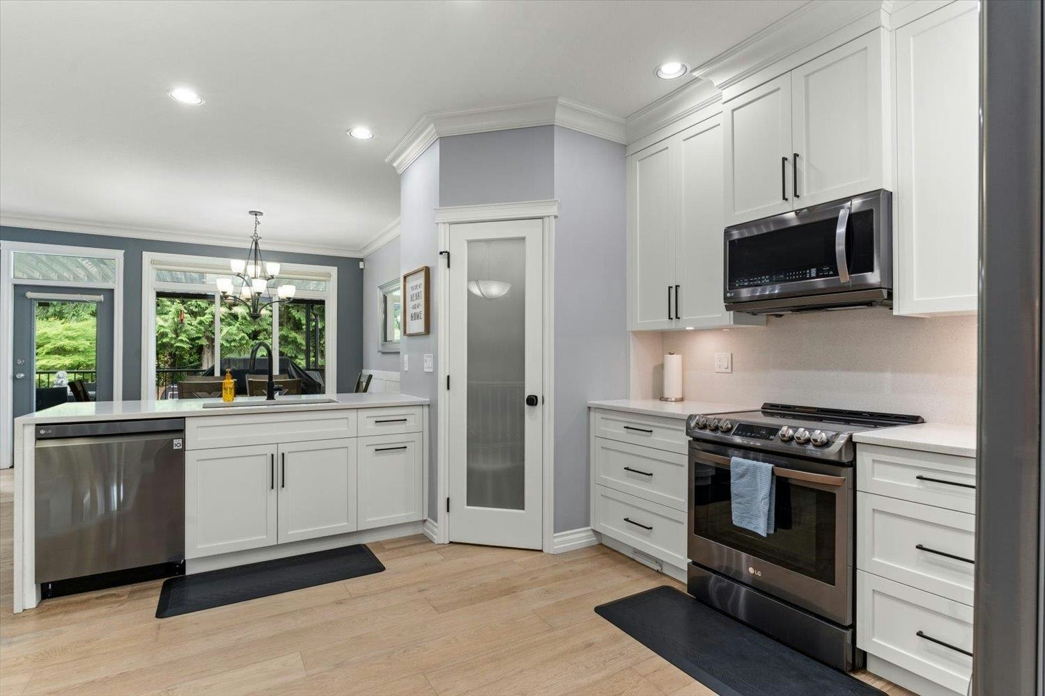 36322 Westminster Drive, Abbotsford, BC, V3G 3C7 - 10