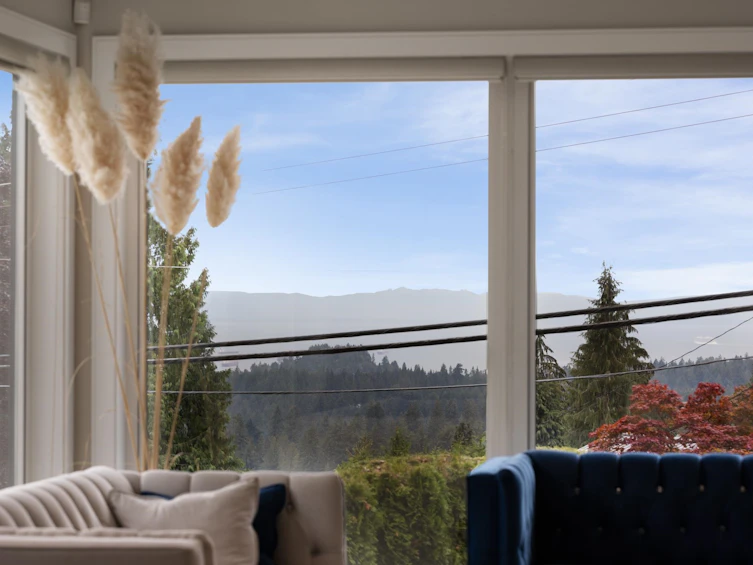 4716 Skyline Drive, North Vancouver, BC, V7R 3H8 - 10