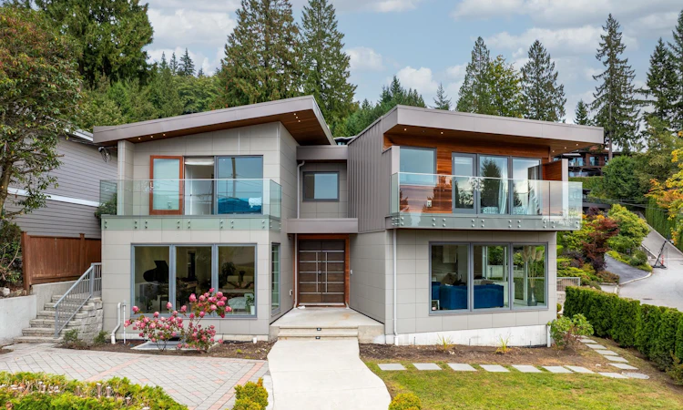 4716 Skyline Drive