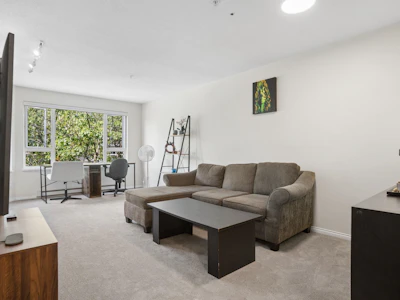 230-5888 Dover Crescent - 4