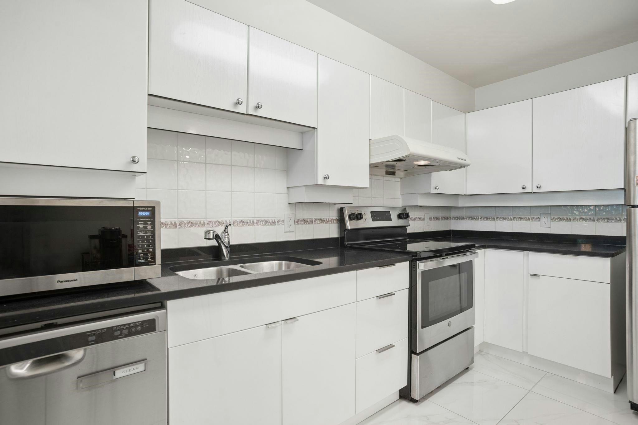 230-5888 Dover Crescent, Richmond, BC, V7C 5R9 - 12