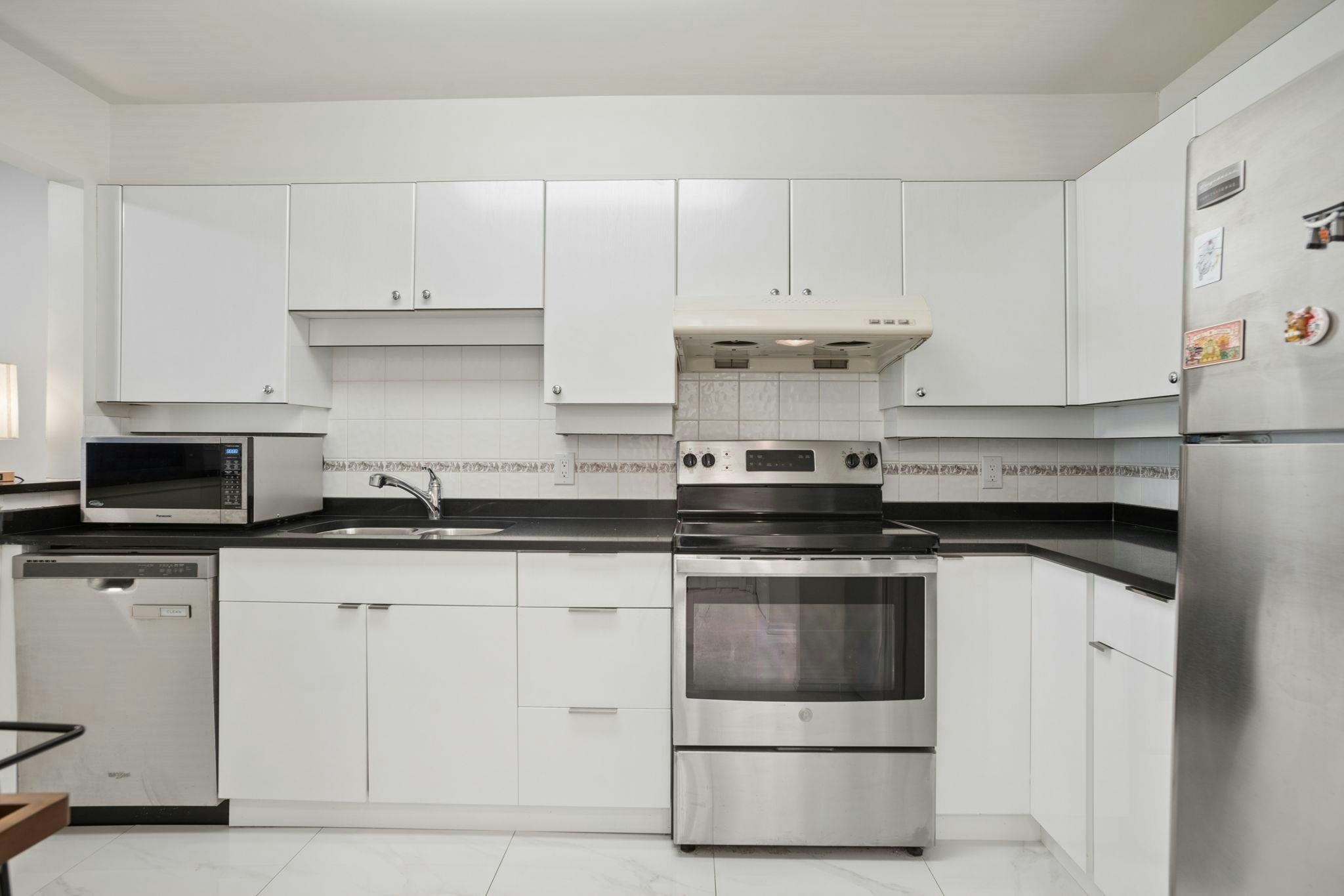 230-5888 Dover Crescent, Richmond, BC, V7C 5R9 - 11
