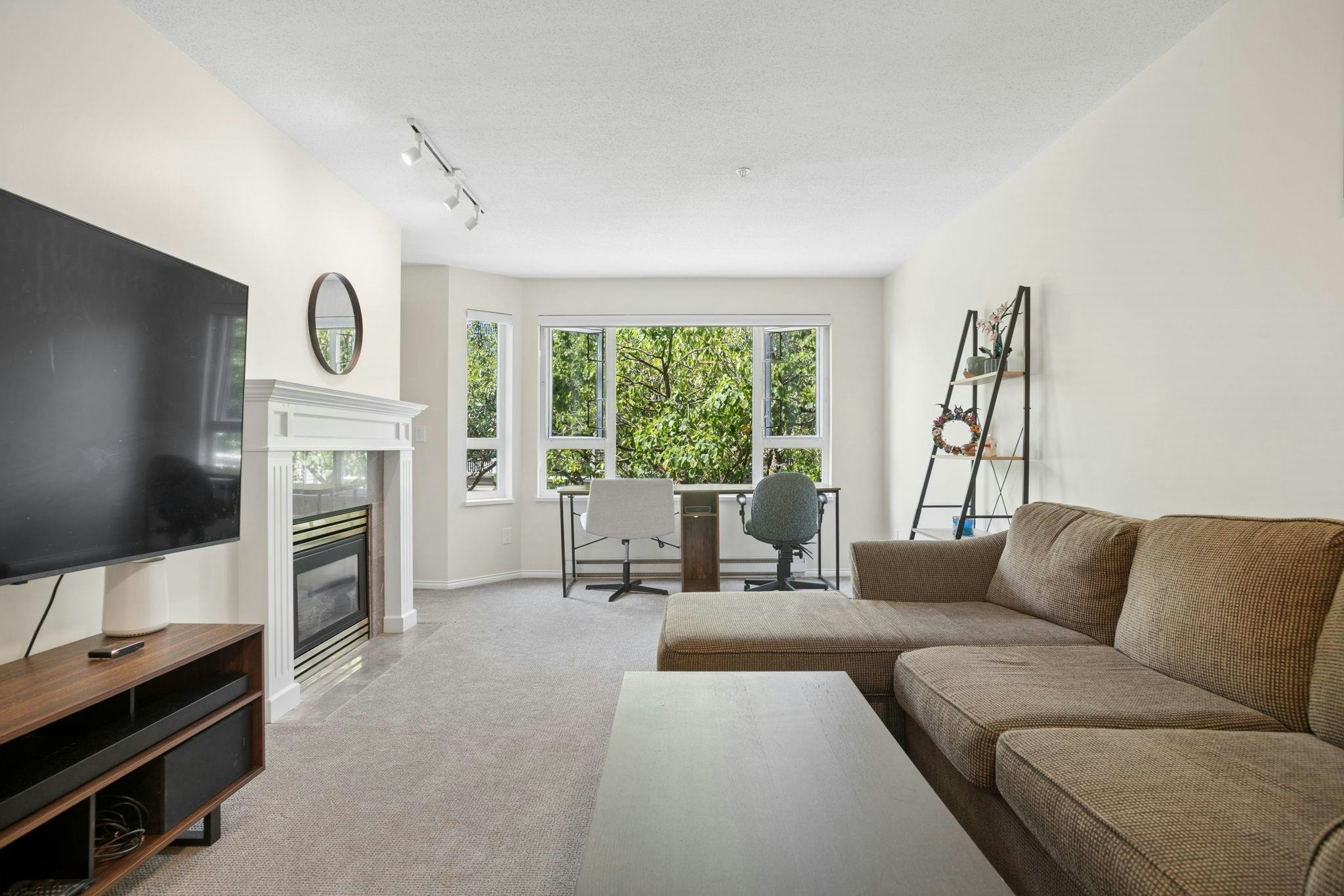230-5888 Dover Crescent, Richmond, BC, V7C 5R9 - 5