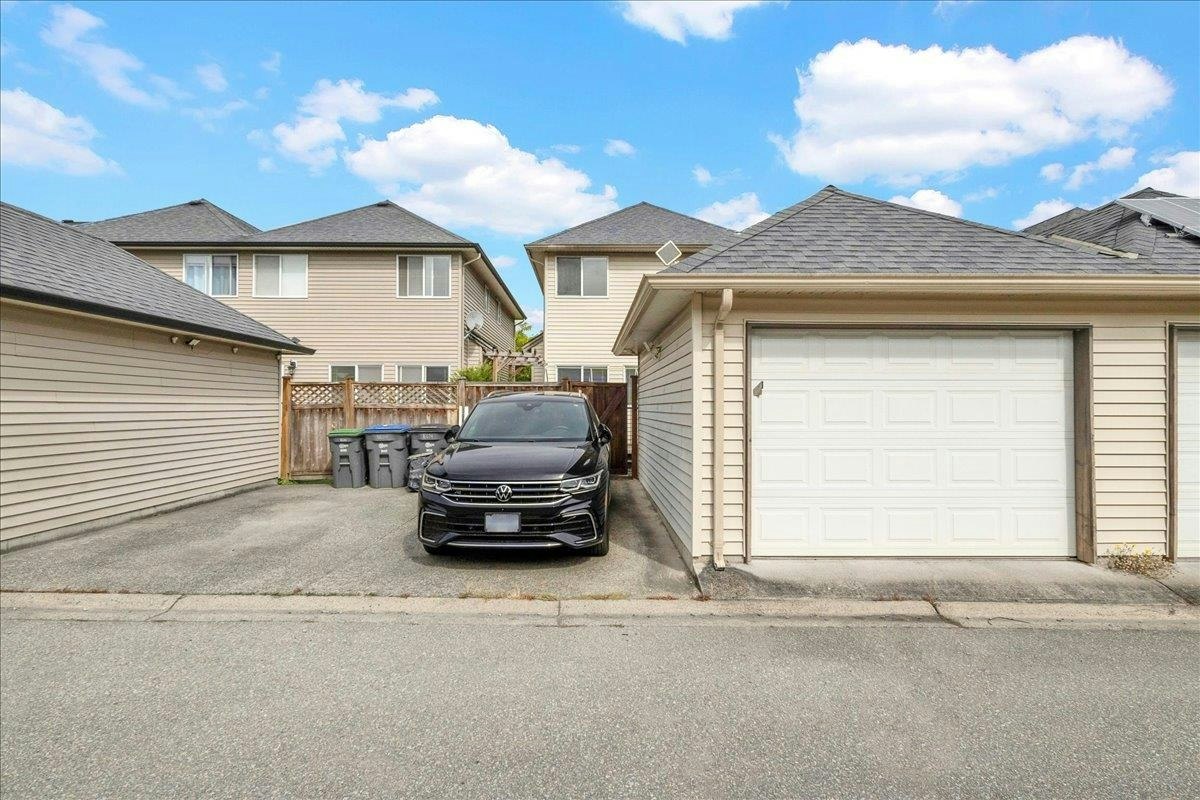 16628 60 Avenue, Surrey, BC, V3S 1S9 - 33