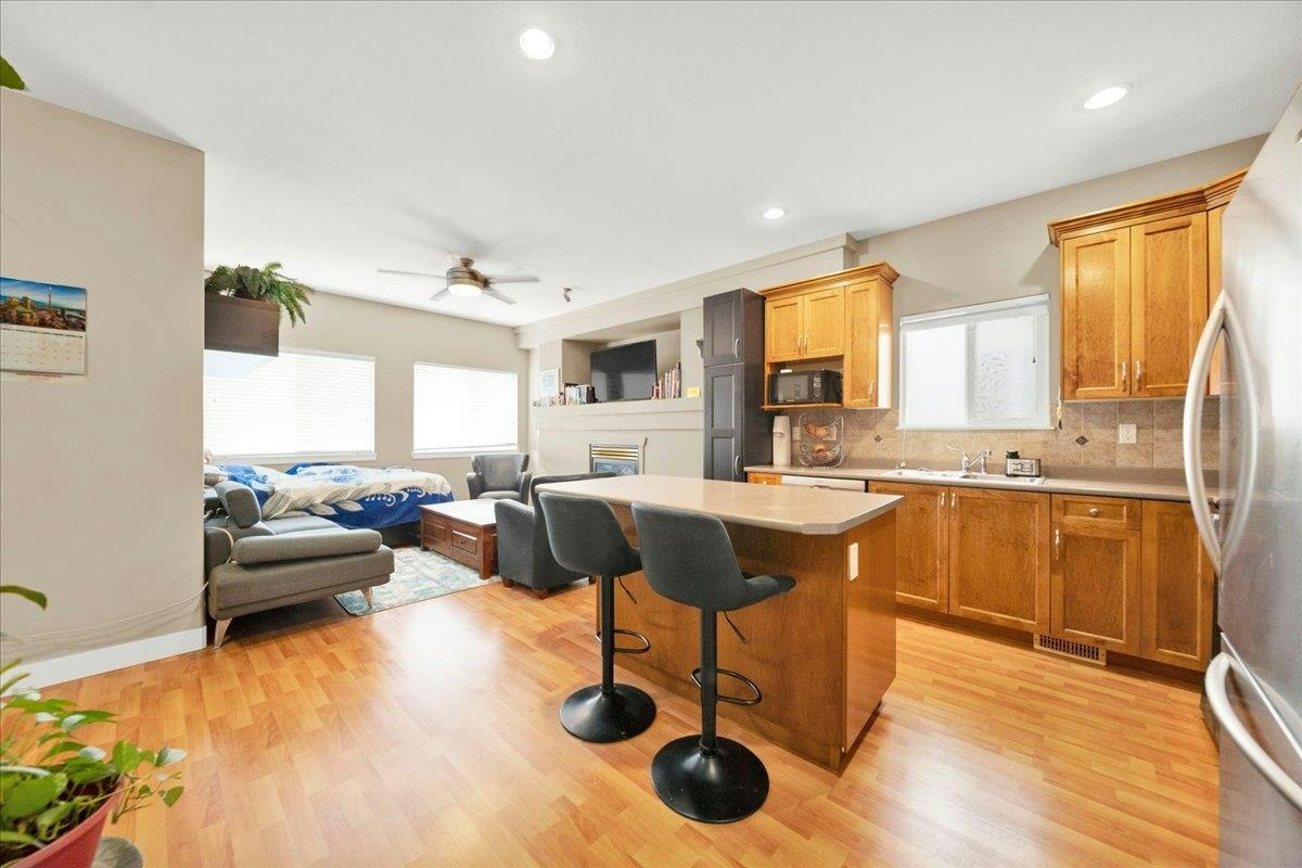 16628 60 Avenue, Surrey, BC, V3S 1S9 - 8